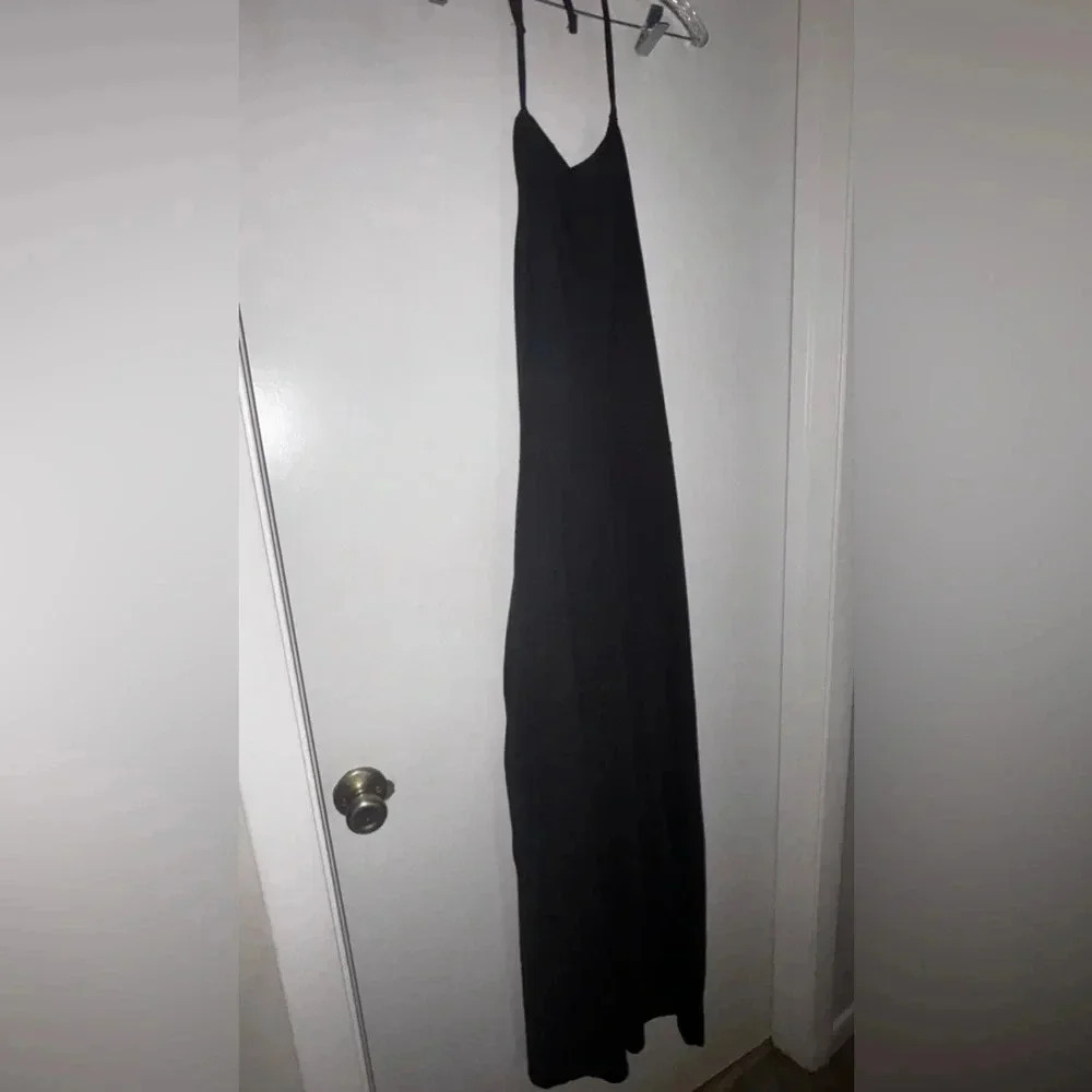 Social Tourist x Hollister backless maxi dress